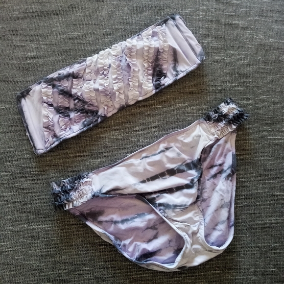 Lucky Brand Other - Lucky Brand bandau ruffle tie-dye bikini large